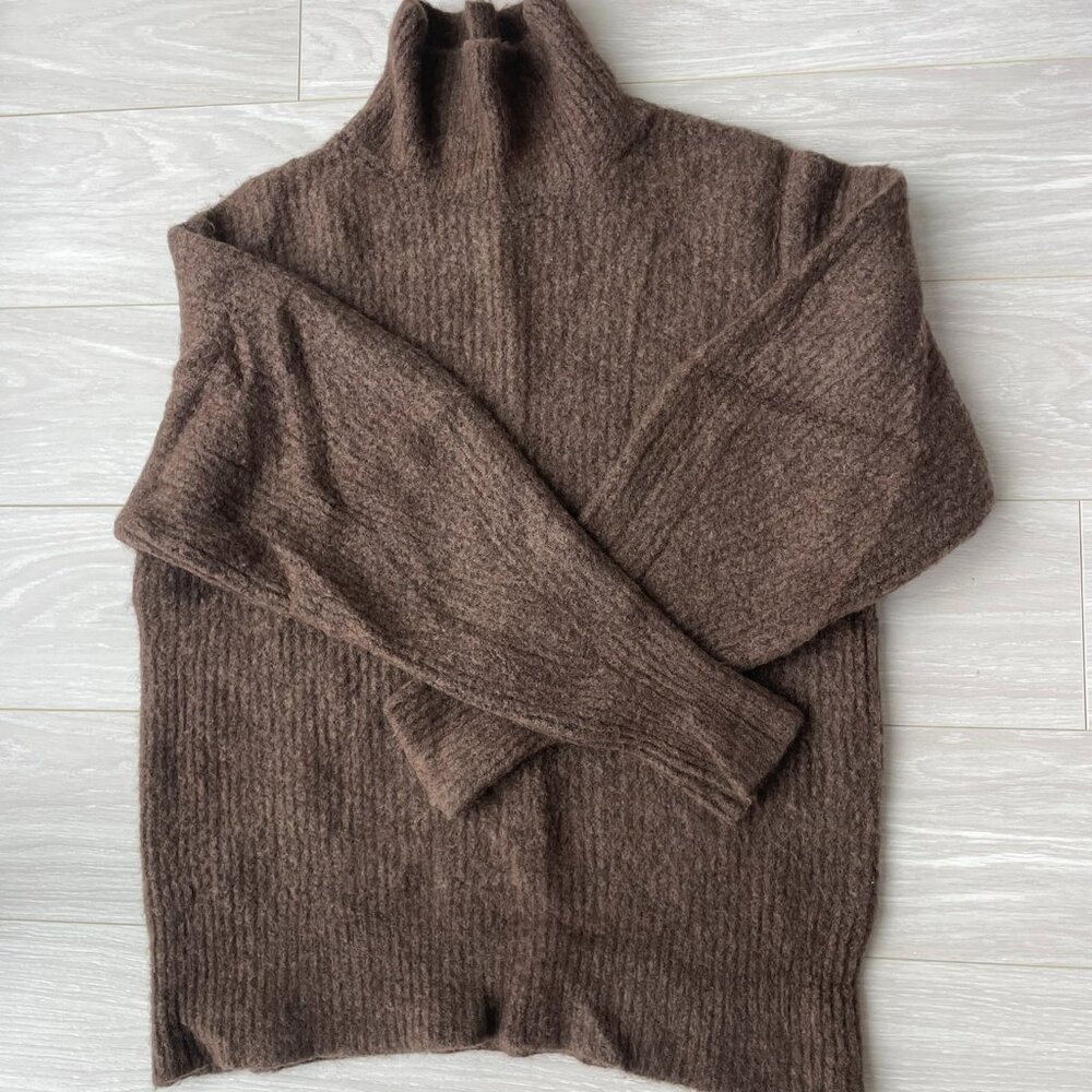 Aritzia Wilfred Merino Wool Turtleneck Sweater